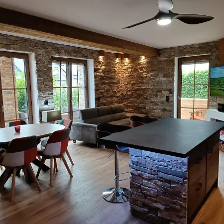 Luxus Seenaehe Apartment Schalkenmehren